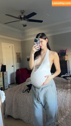 Raven Adams photo #0010