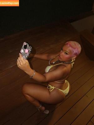 Raven Diaz From Joselines Cabaret photo #0008