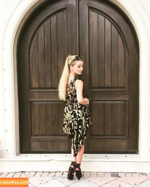 Raven Walton photo #0020