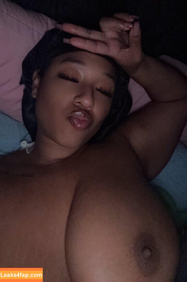 ravenbaxter_1 / ravenbaxter__ leaked photo photo #0002