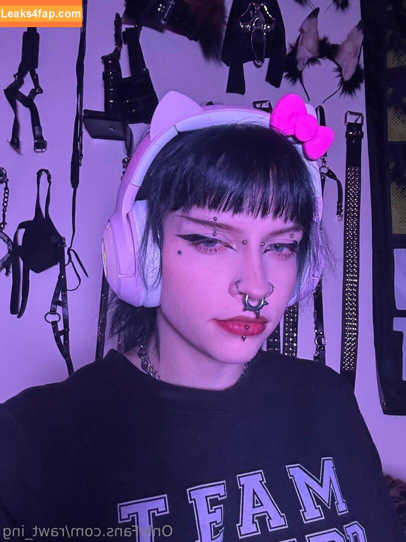 rawt_ing /  leaked photo photo #0002