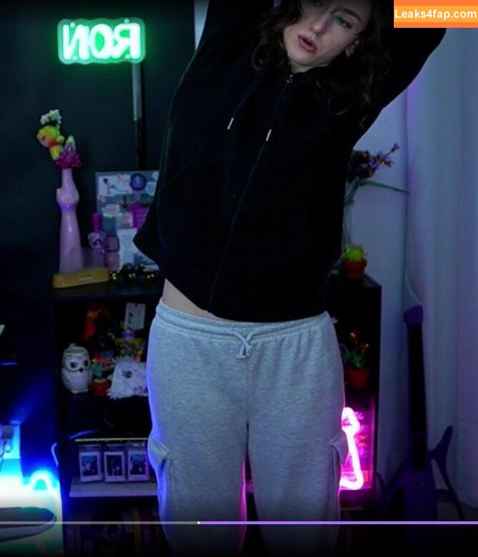 Rayactions / rayactions_ leaked photo photo #0104