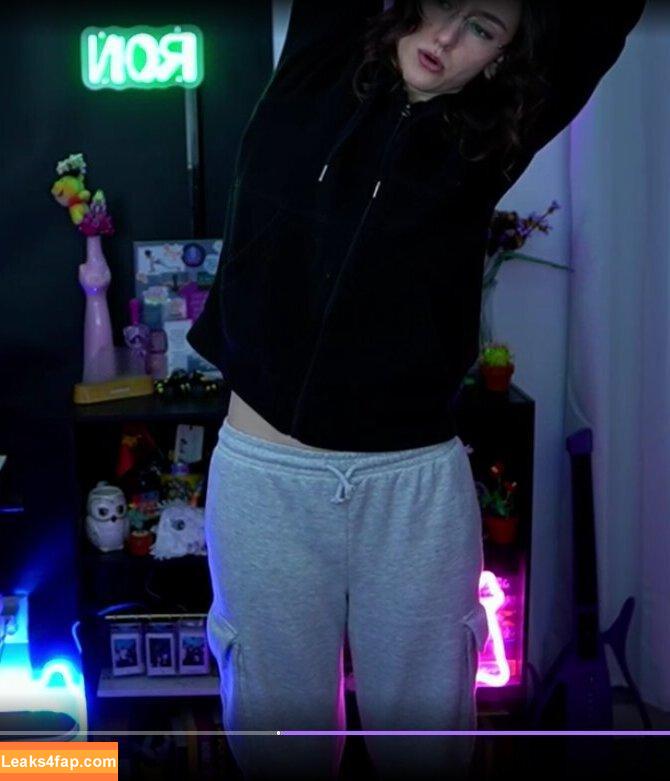 Rayactions / rayactions_ leaked photo photo #0109