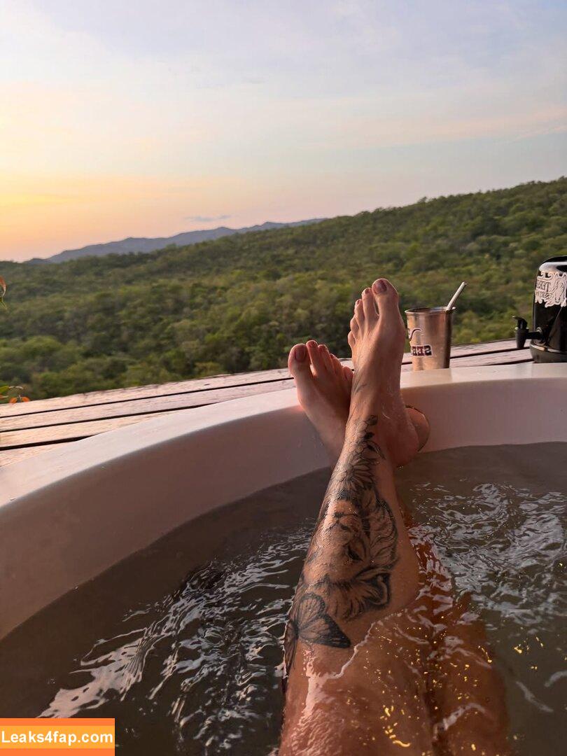 Rayanne Oliveira / carolinneoliveira / rayfit09 leaked photo photo #0132