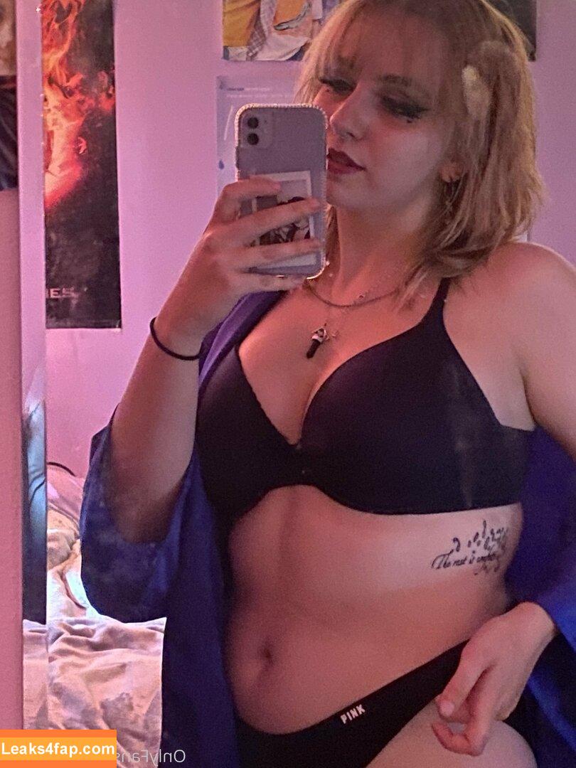 raylucos / raylucosplay leaked photo photo #0011