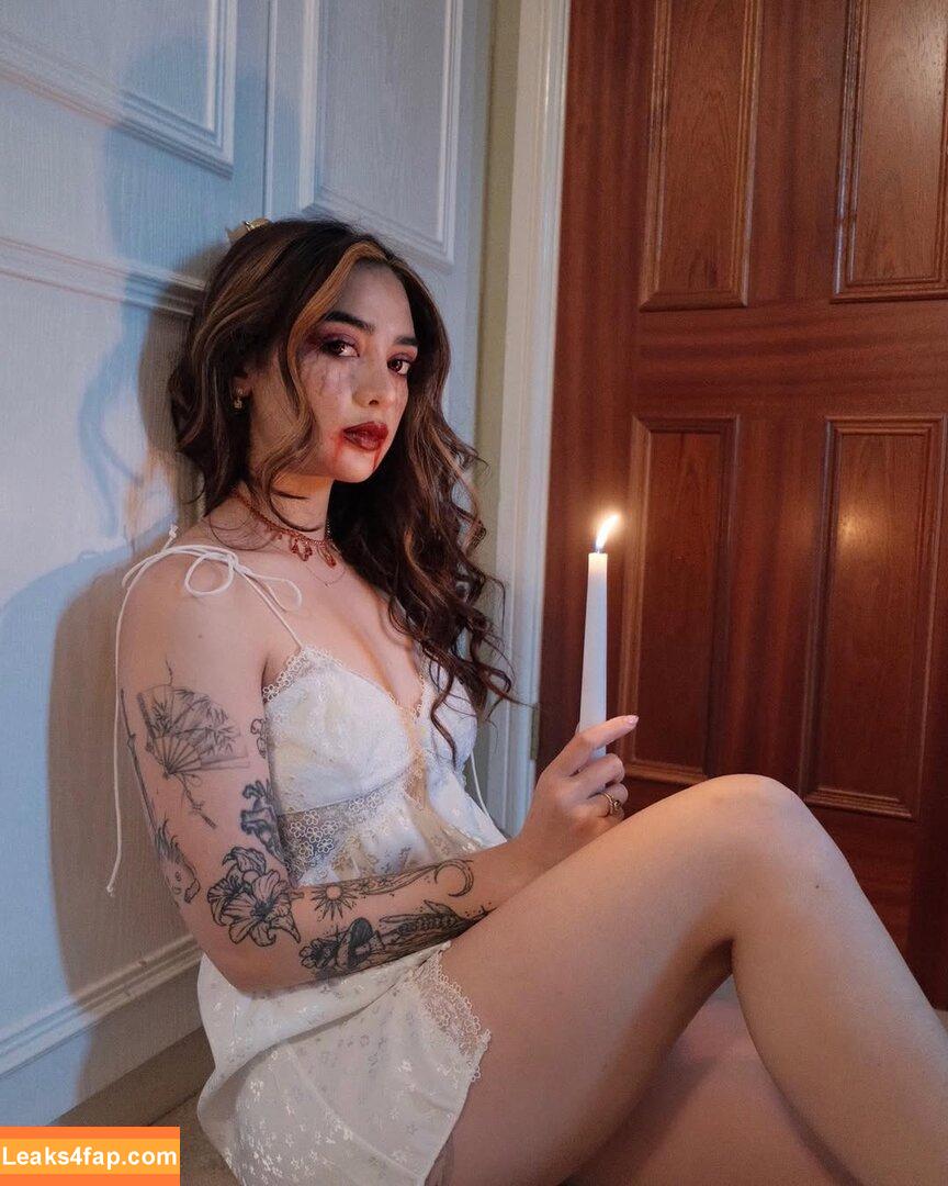 React GirlsYT / chinglishreactions / imon_Snow leaked photo photo #0257