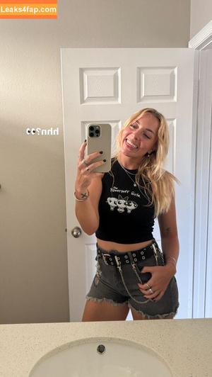 React GirlsYT photo #0247