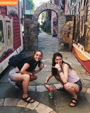 React GirlsYT photo #0272