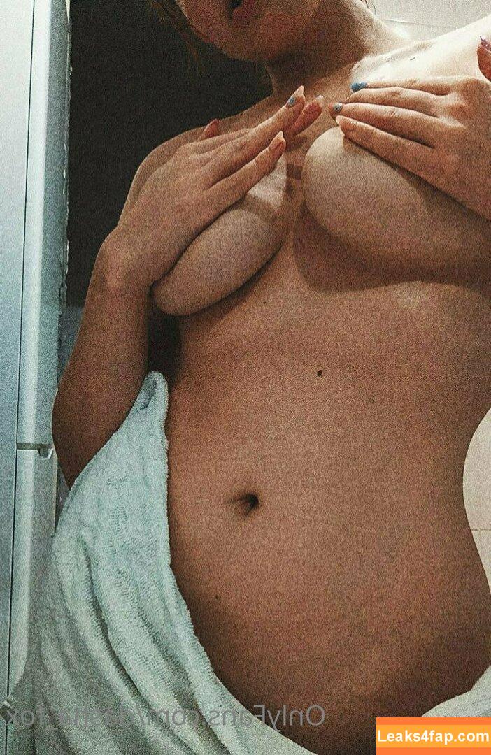 realdashafox / Dasha_fox / darealfox_ leaked photo photo #0044