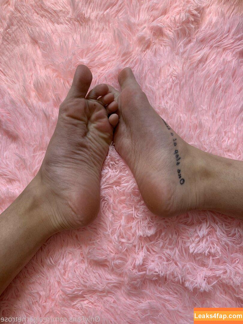 realgarnetrose / garnets.and.roses leaked photo photo #0017