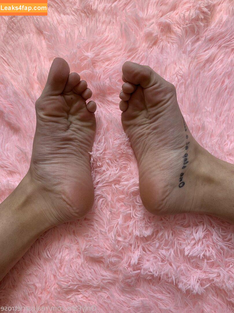 realgarnetrose / garnets.and.roses leaked photo photo #0018