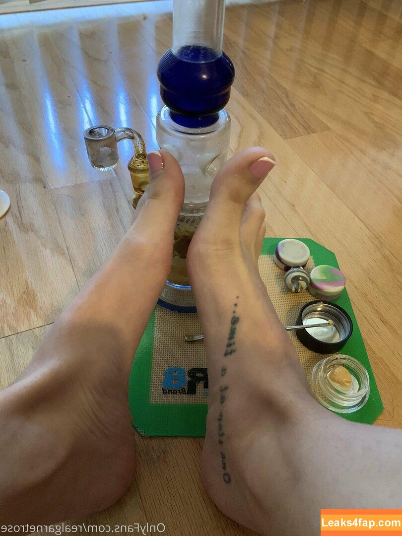 realgarnetrose / garnets.and.roses leaked photo photo #0024