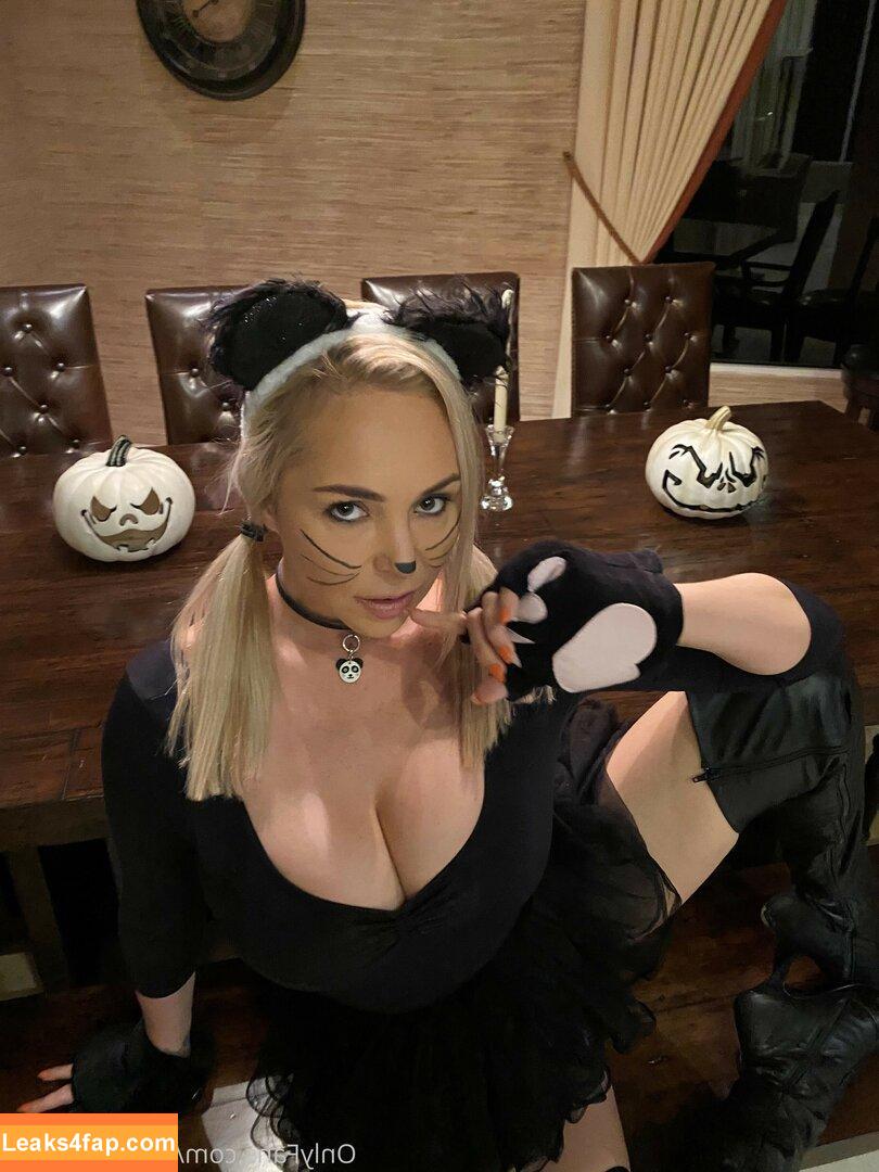 realmarycarey /  leaked photo photo #0020