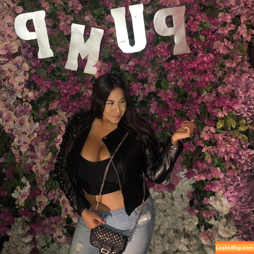 realroses / roserayy leaked photo photo #0012