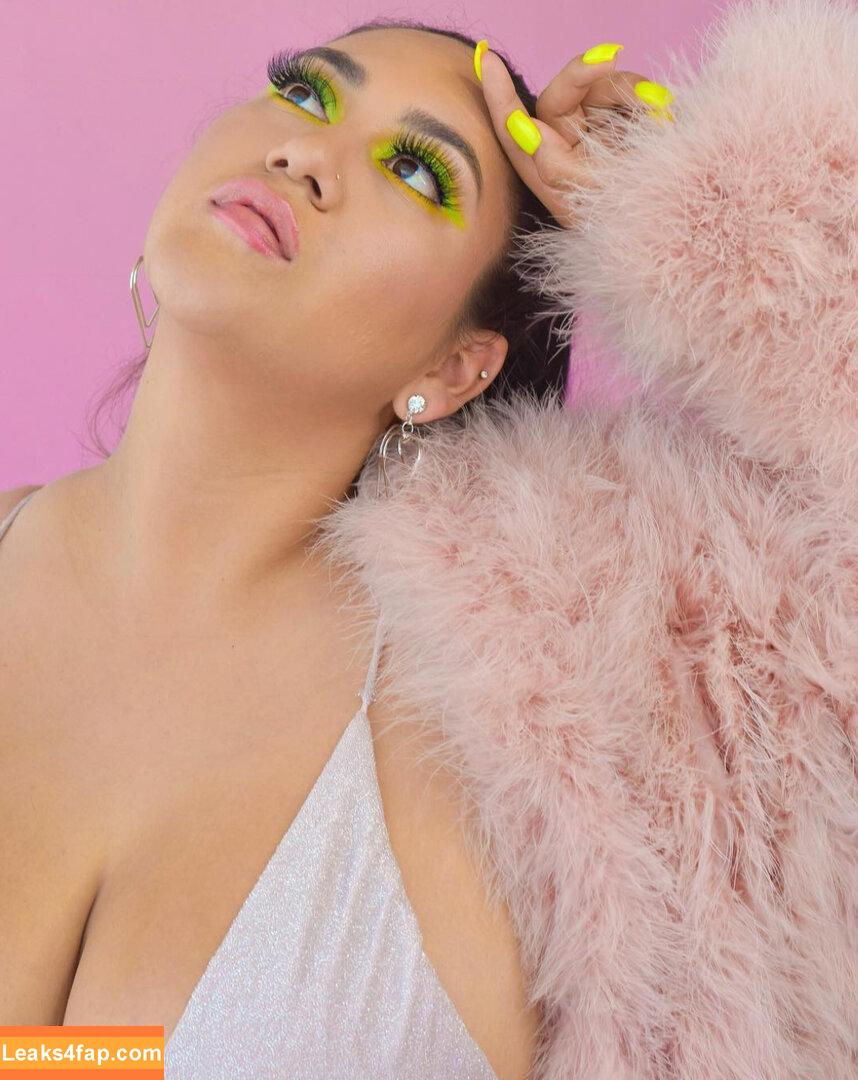 realroses / roserayy leaked photo photo #0044