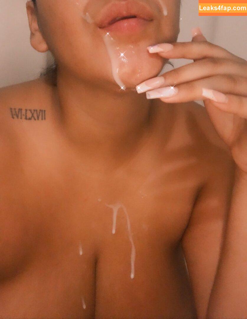 realroses / roserayy leaked photo photo #0111