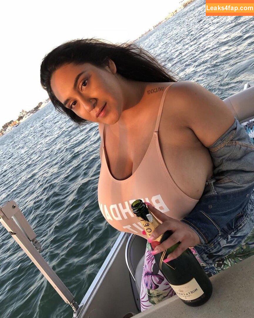 realroses / roserayy leaked photo photo #0154