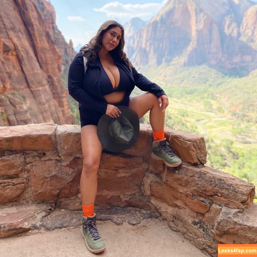 realroses / roserayy leaked photo photo #0231