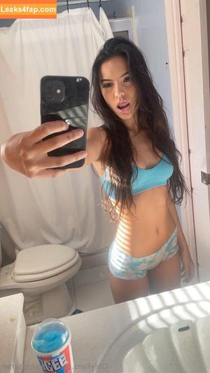 realselenarae photo #0038