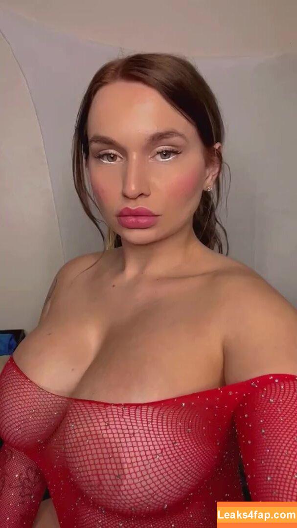 realzoieburgher / Zoie Burgher / luxezoie / zoieburgher leaked photo photo #0001