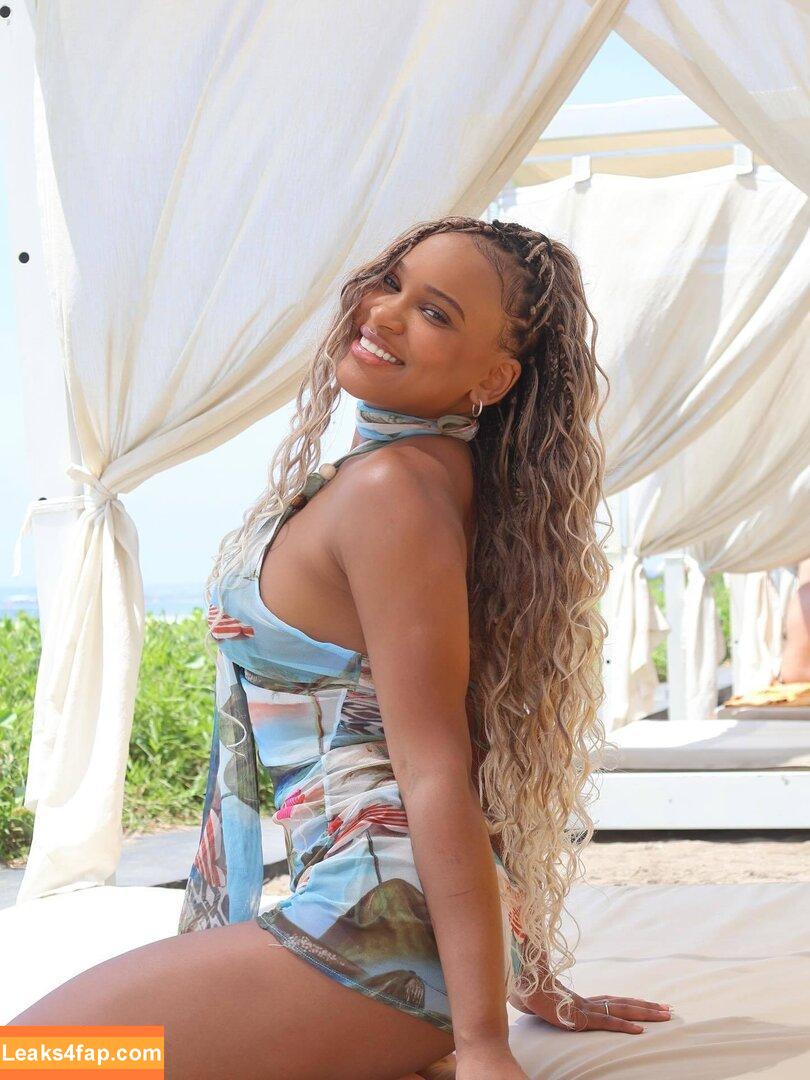 Rebeca Andrade / rebecarandrade leaked photo photo #0132