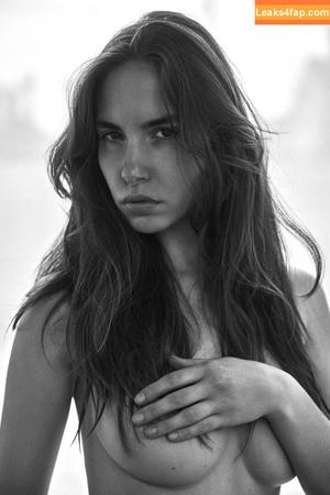 Rebecca Bagnol photo #1648
