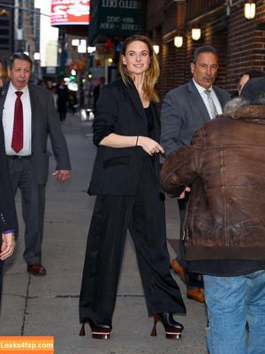 Rebecca Ferguson photo #0201
