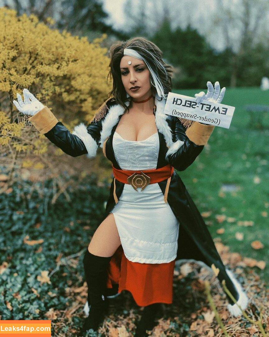 Rebecca Ford / rebbford leaked photo photo #0025