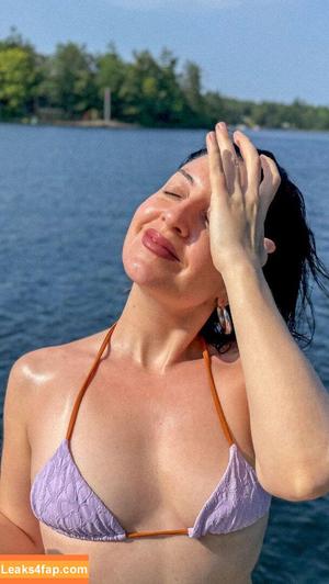 Rebecca Ford photo #0215