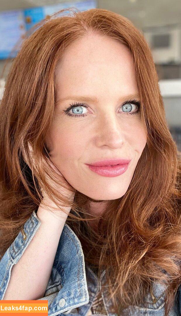 Rebecca Mader / bexmader leaked photo photo #0020