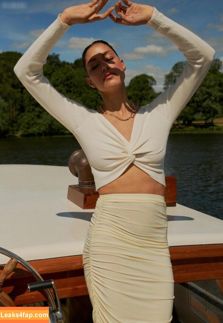 Rebecca Mir / sarahtoninx9_ leaked photo photo #0082