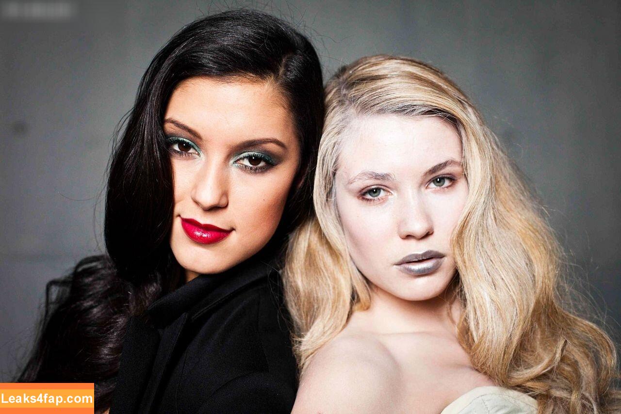 Rebecca Mir / sarahtoninx9_ leaked photo photo #0097