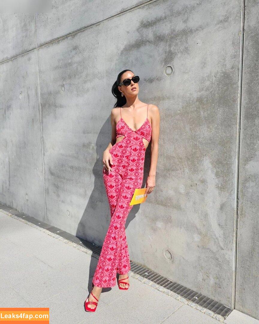 Rebecca Mir / sarahtoninx9_ leaked photo photo #0106