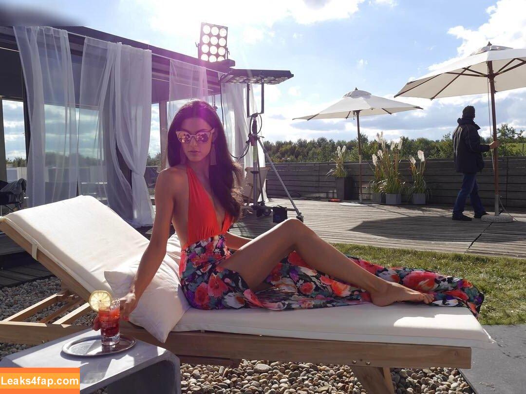 Rebecca Mir / sarahtoninx9_ leaked photo photo #0168