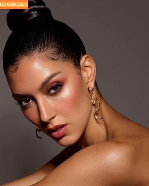 Rebecca Mir photo #0053