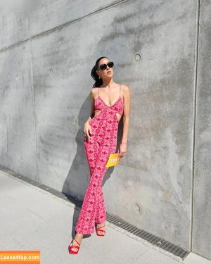 Rebecca Mir photo #0106