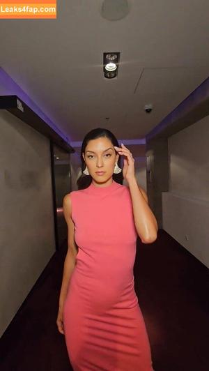 Rebecca Mir photo #0110