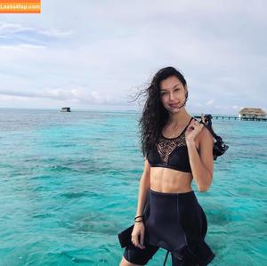 Rebecca Mir photo #0165