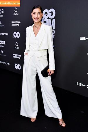 Rebecca Mir photo #0190