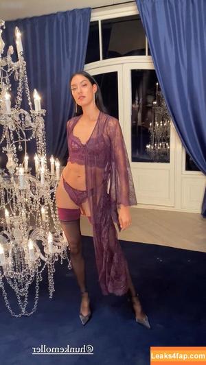 Rebecca Mir photo #0208