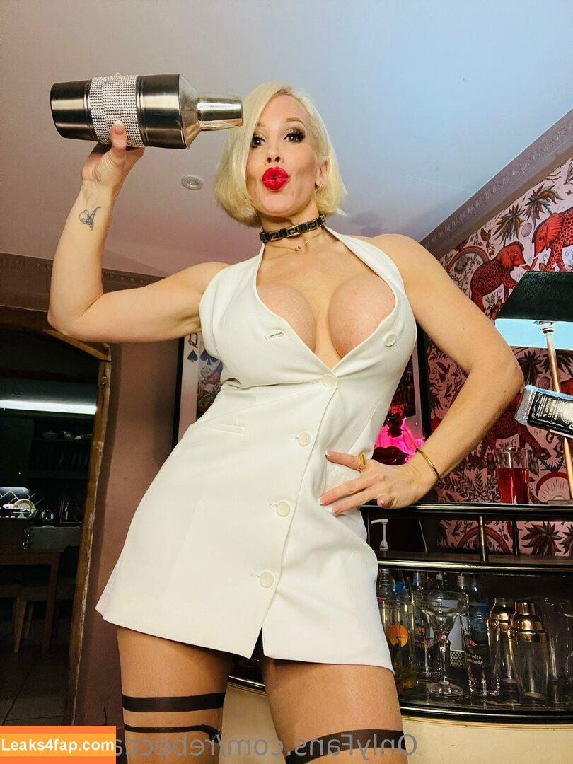 rebeccamoreuk / queen0ftheeast leaked photo photo #0158