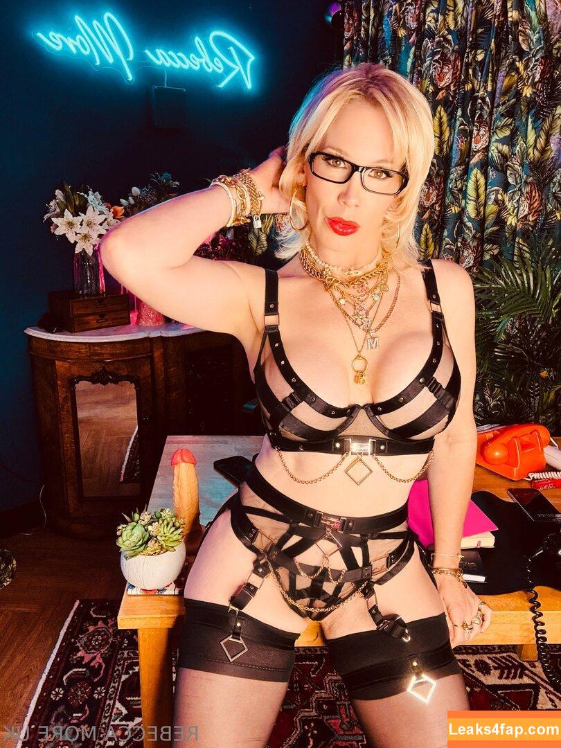 rebeccamoreuk / queen0ftheeast leaked photo photo #0878