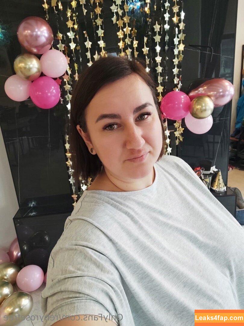 rebyrosefree / _saydereree leaked photo photo #0110