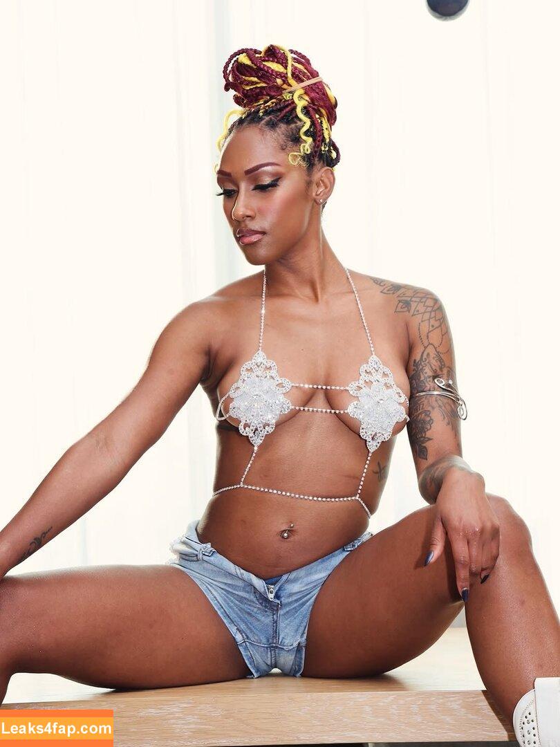 Red Velvet / Irene / redvelvet.smtown / thee_red_velvet leaked photo photo #0251