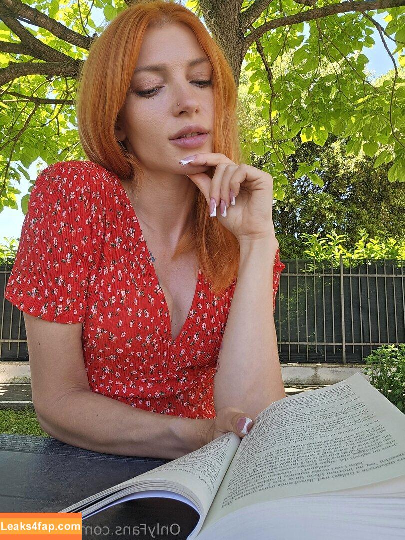 reddfoxxy /  leaked photo photo #0007