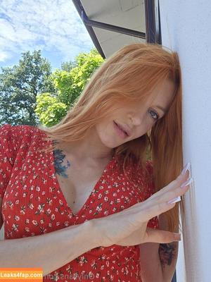 reddfoxxy photo #0010