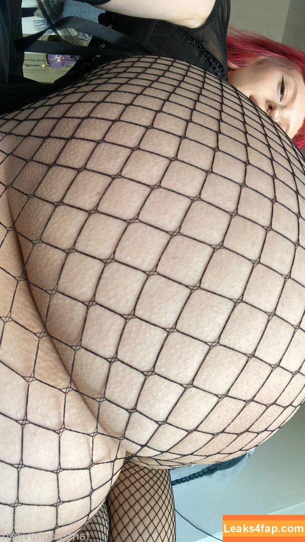 Redhead Vi / redvitati / vi.redhead / vitati / vitati.redhead leaked photo photo #0023
