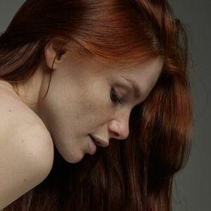 Redhead Vi photo #0017
