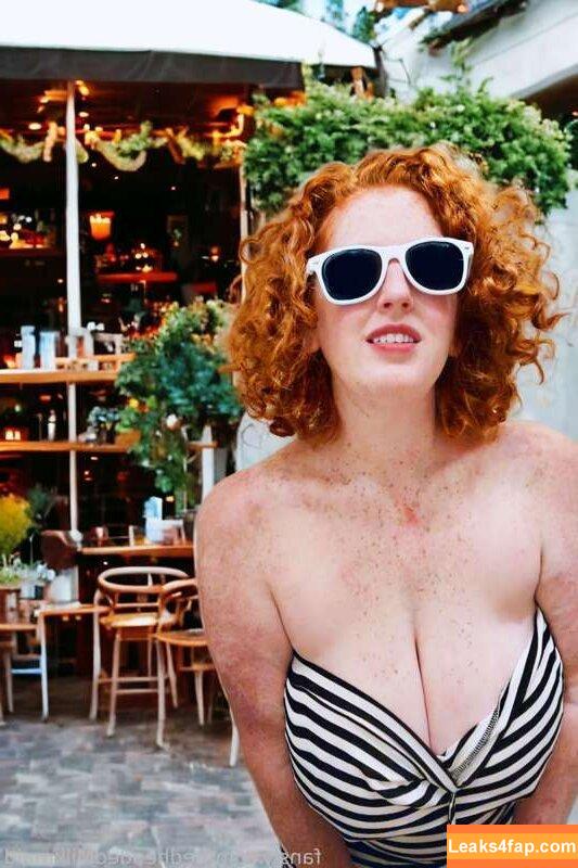 Redheaded Milkmaid / EmilyMacLactation / https: leaked photo photo #0004