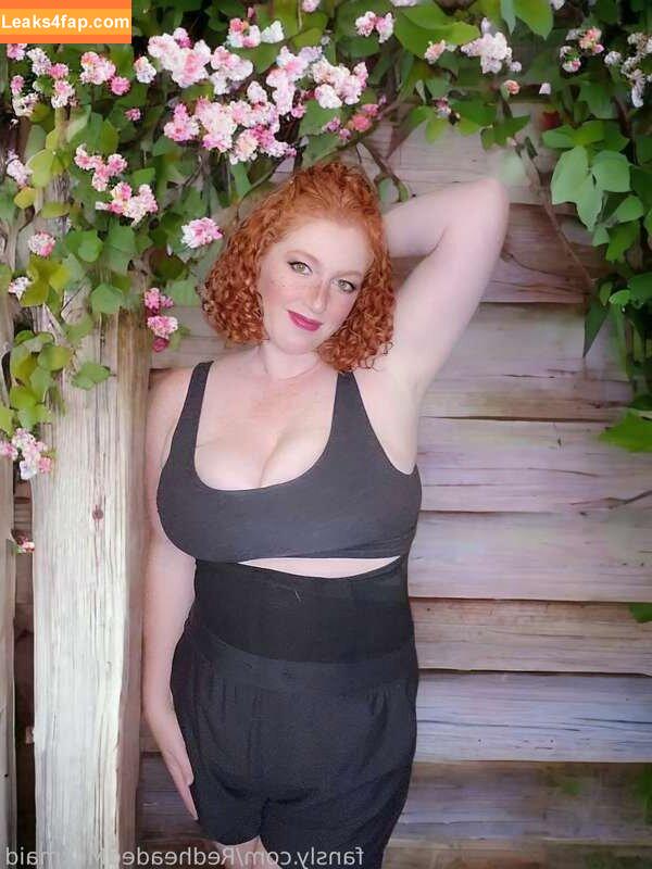Redheaded Milkmaid / EmilyMacLactation / https: слитое фото фото #0014